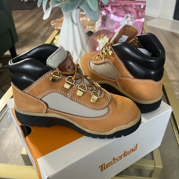 Timberland Kids Wheat Field Mid Boot - Picture 1 of 8